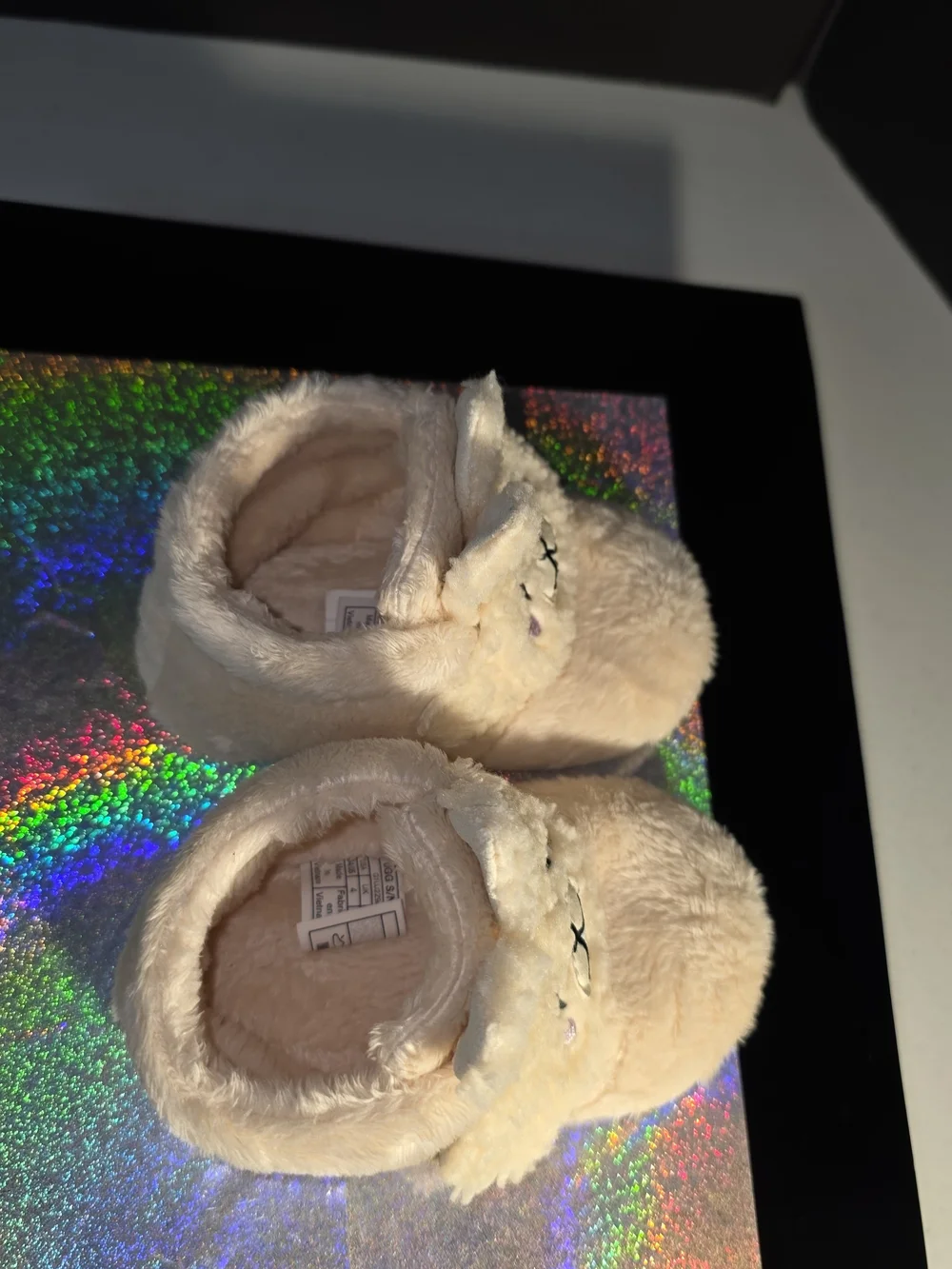 UGG Bixbee Llama Stuffie Unisex Plush Soft Slippers Booties Baby Sz 4/5 Natural